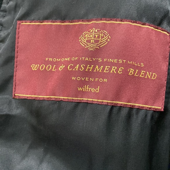 Aritzia Wilfred cocoon wool jacket. Size small, black. - Picture 3 of 4